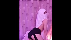 Sexy muslim strip dance